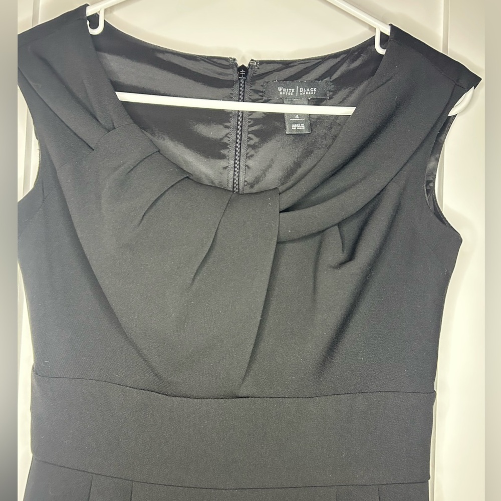 White House Black Market black sheath dress (Size 4)